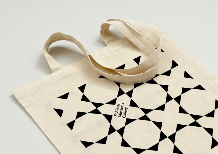 圣奧爾本斯博物館和畫廊設(shè)計了品牌形象設(shè)計和標(biāo)識系統(tǒng)設(shè)計