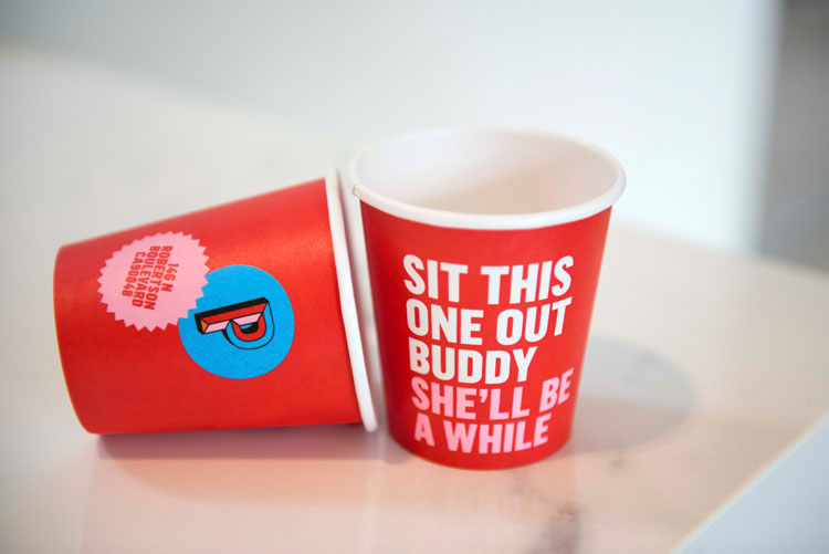 Peria女裝品牌vi形象設計成功案例:時裝設計師需要把自己塑造成一個品牌