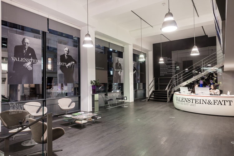 巴倫斯坦Valenstein出版社品牌重塑